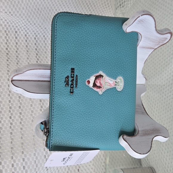 Coach Blue-Green Zip Sundae Wristlet